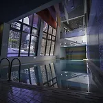 Хотел Euphoria Club 4*